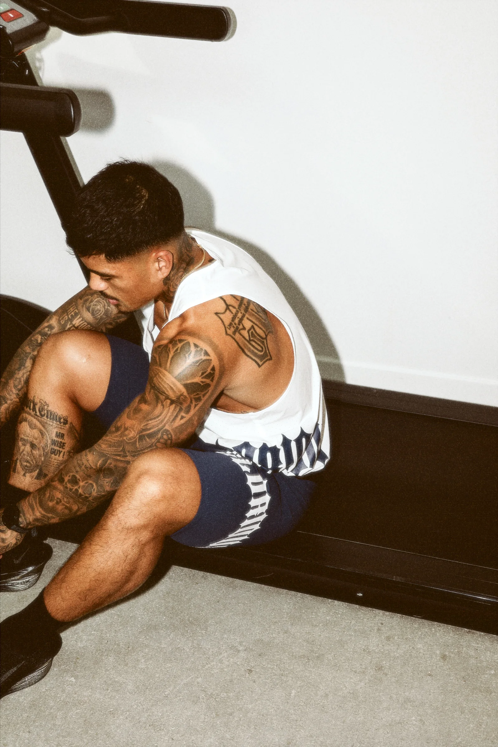A quiet moment before the athlete’s next training session